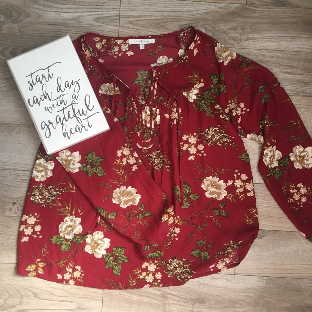 Women’s floral top